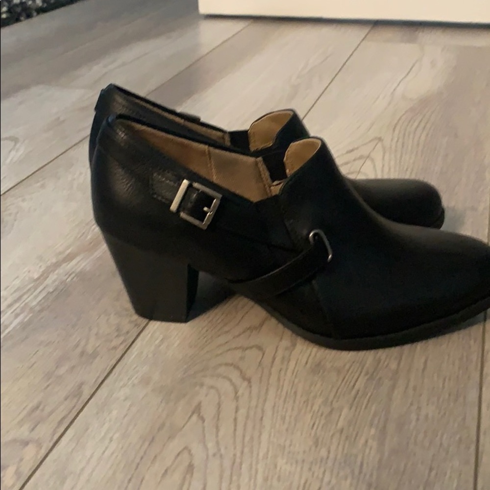 Black leather 1/2 Boots